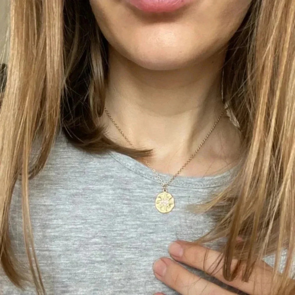 Medallion Star Necklace 14k Gold Minimalist Chain - Picture 5 of 11